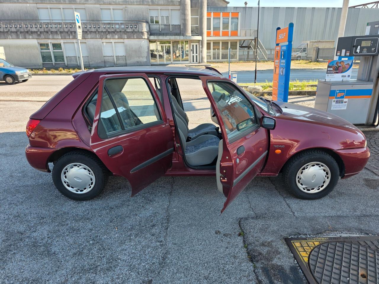 Ford Fiesta 1.2i 16V cat 5 porte Ghia con 150.000km Unicoproprietario