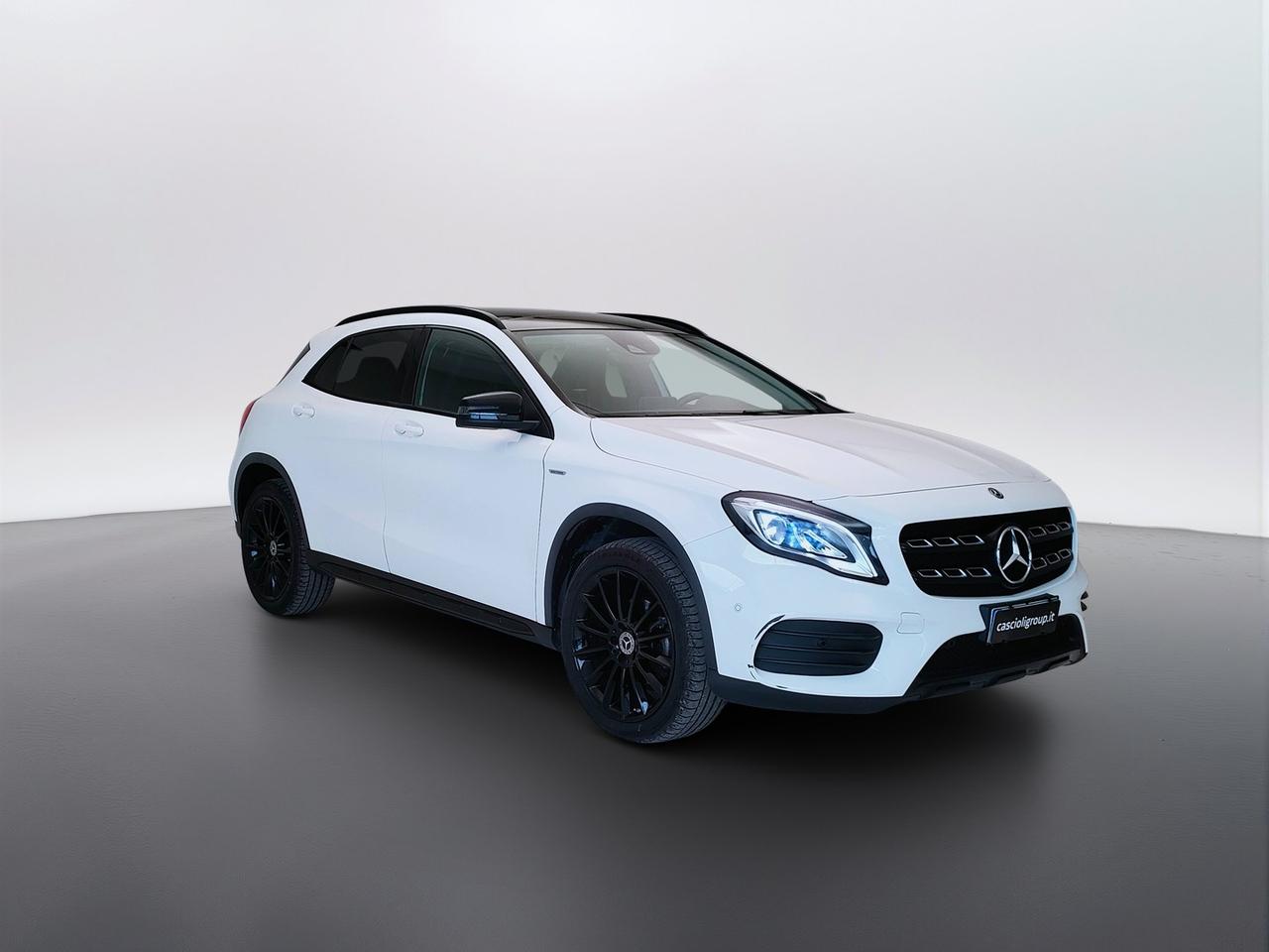 Mercedes-Benz GLA-X156 2017 - GLA 200 d Night Edition 4matic auto