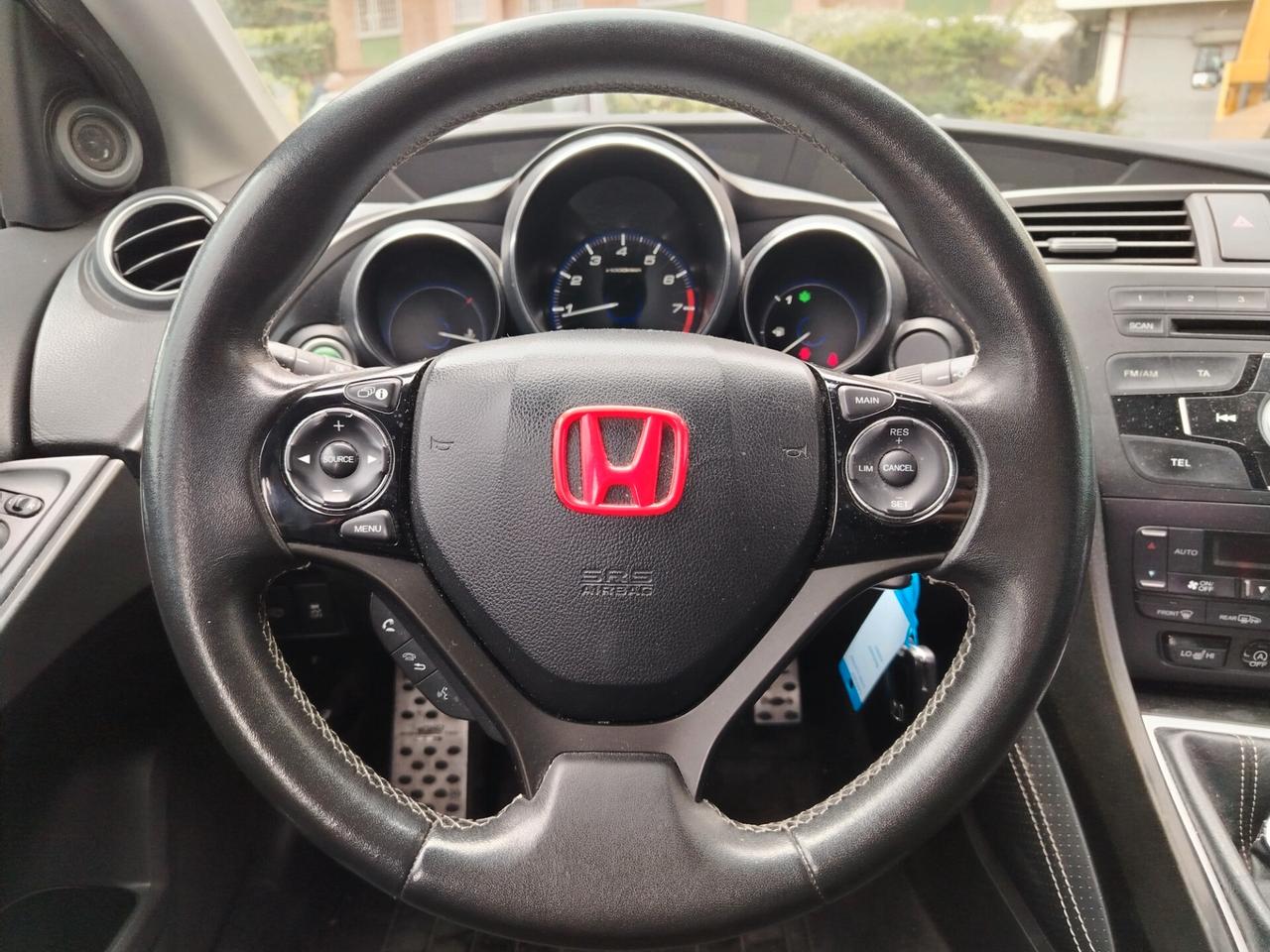 Honda Civic 1.4 i-VTEC Elegance Navi