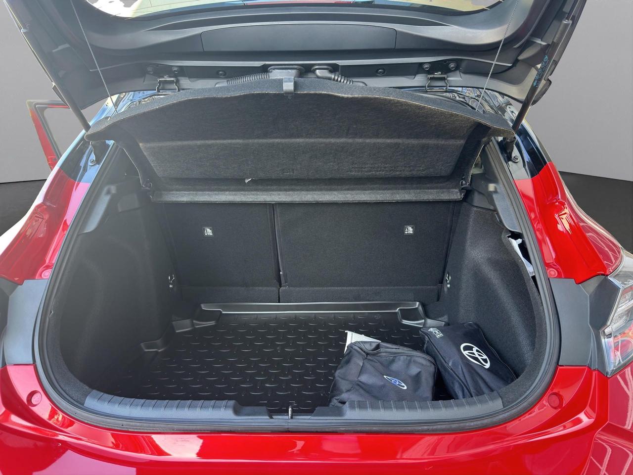 Toyota Corolla 1.8h Style cvt