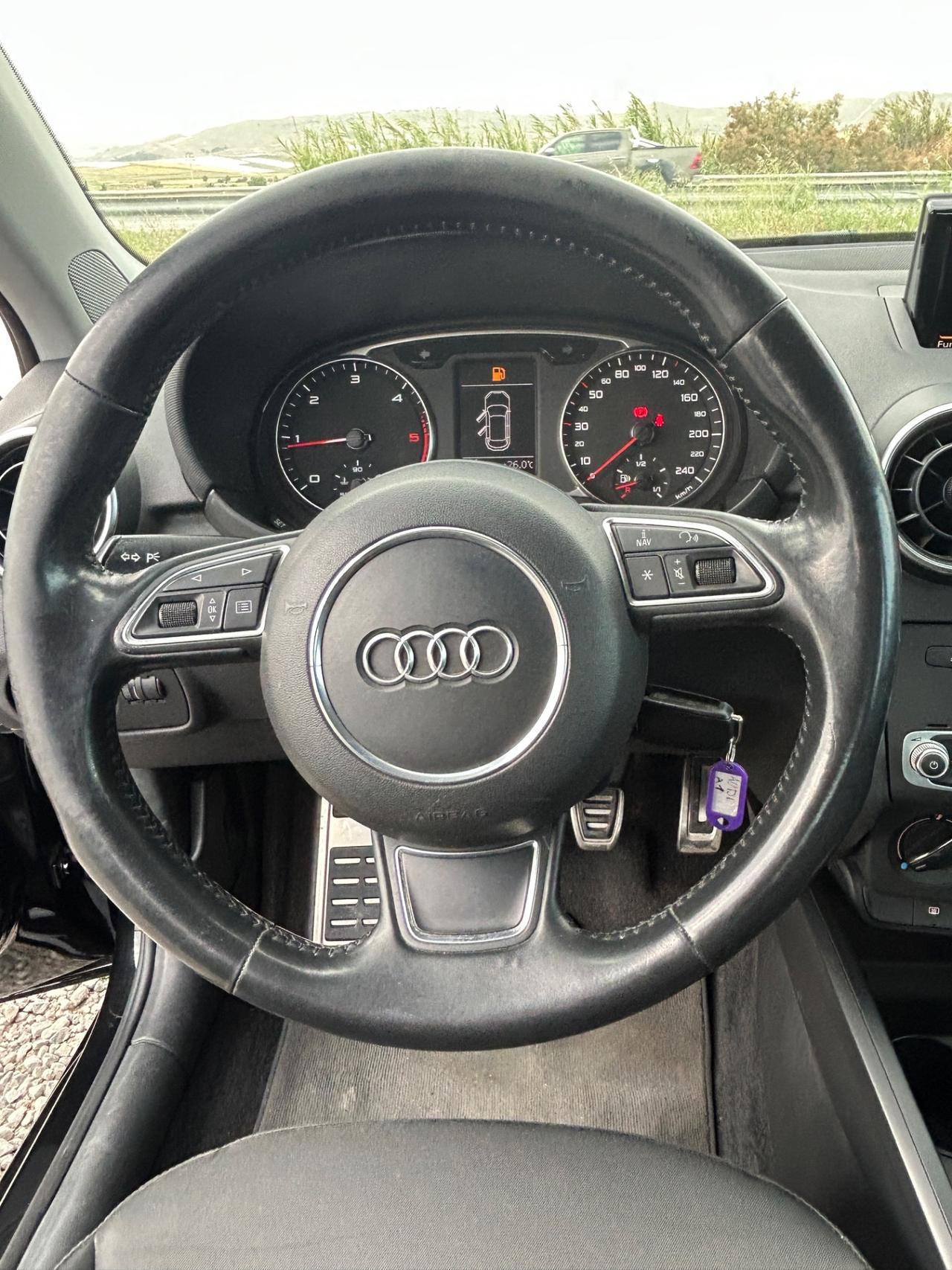 Audi A1 1.6 TDI 116 CV S-LINE