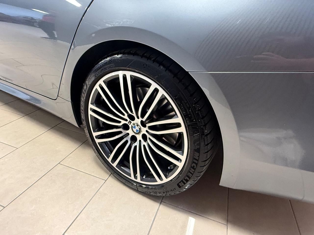 Bmw 530 530d xDrive Touring Msport