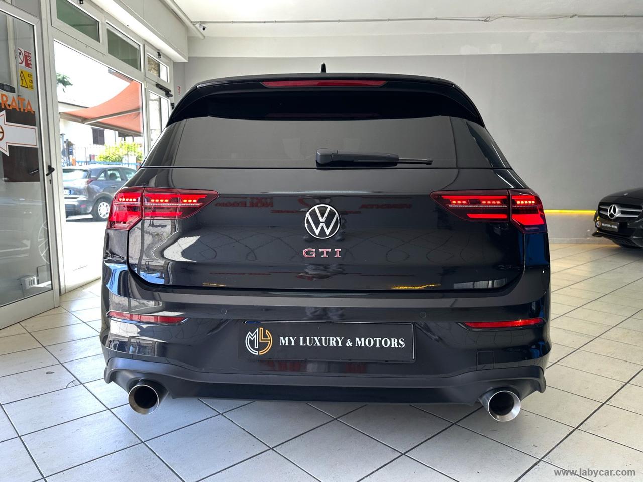 VOLKSWAGEN Golf GTI 8 PERFORMANCE 2.0 TSI DSG