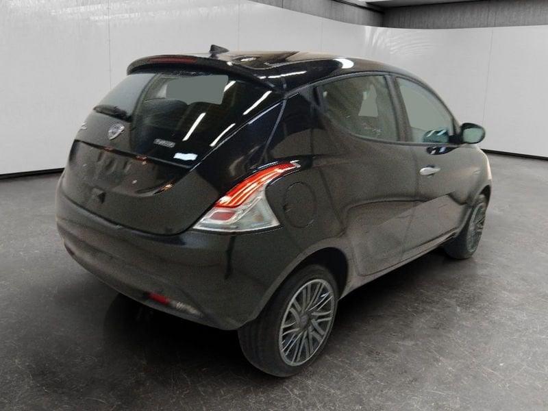 Lancia Ypsilon 1.0 firefly hybrid Gold s&s 70cv 5p.ti