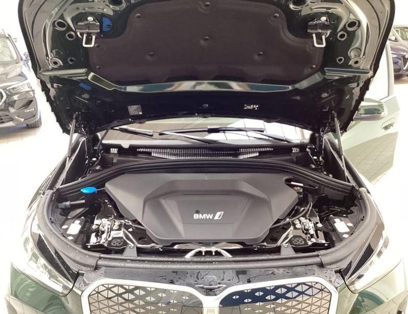 BMW iX1 eDrive20 Special Edition
