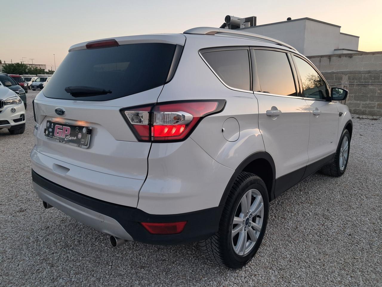Ford Kuga 2.0 TDCI 150 cv 4WD Powershift Titanium *NAVY-CRUISE*