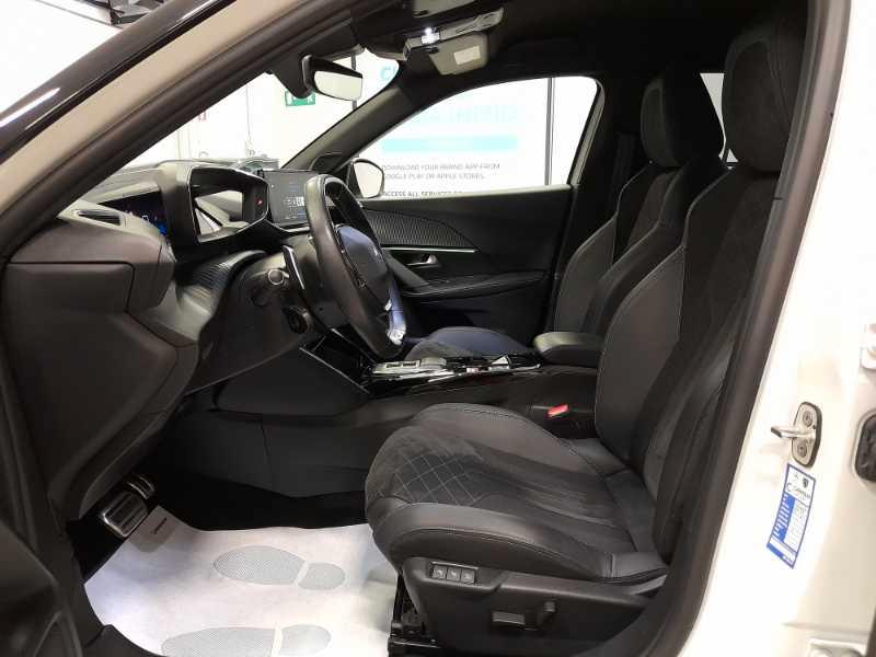 PEUGEOT 2008 II 2020 - 2008 1.5 bluehdi GT Pack s&s 130cv eat8