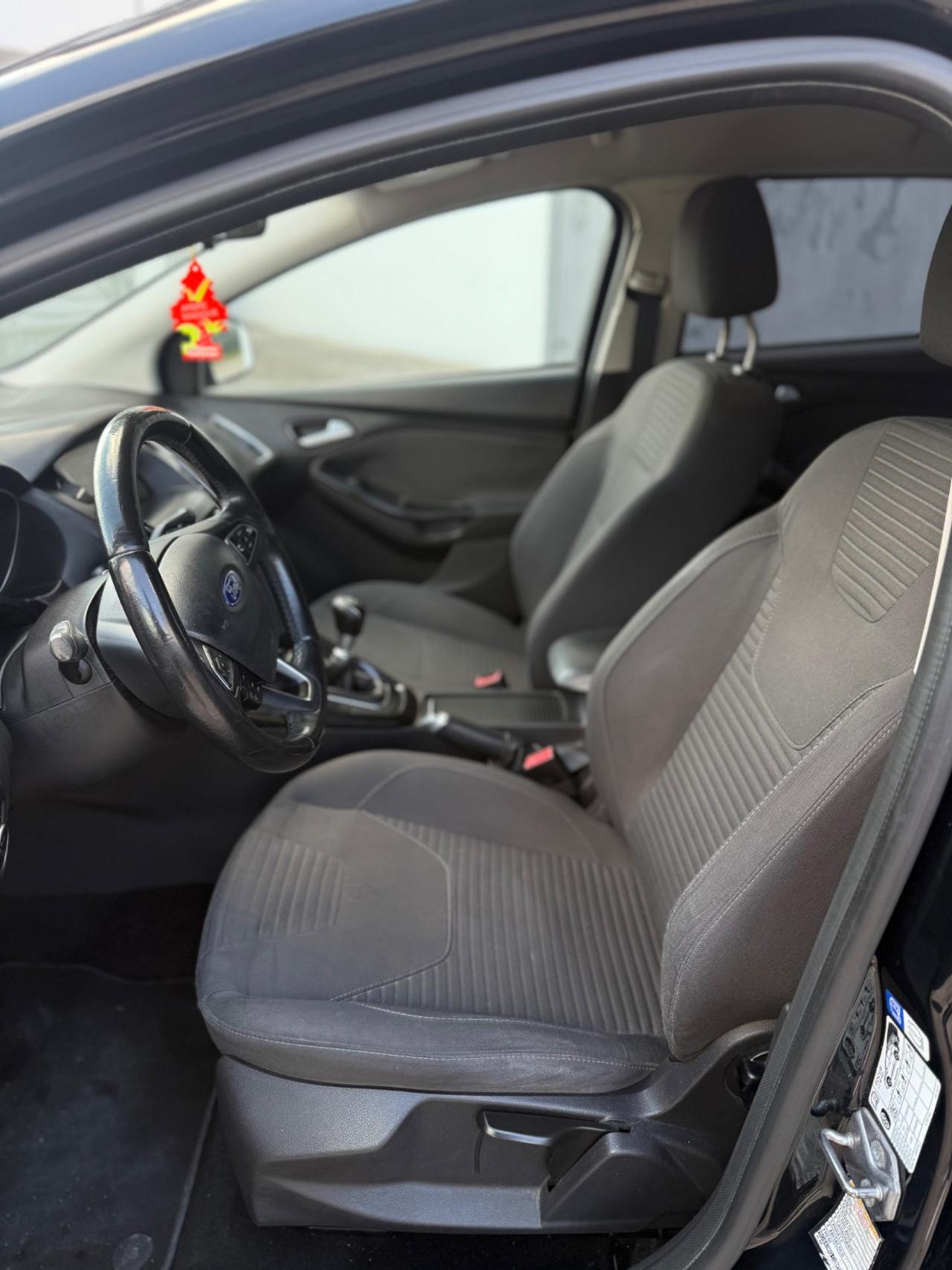 Ford Focus 1.5 TDCi TITANIUM NEOPAT. 2015 EURO 6