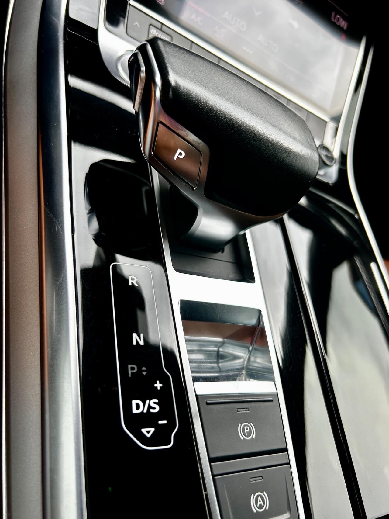 Audi Q8 50 TDI 286 CV quattro tiptronic Sport
