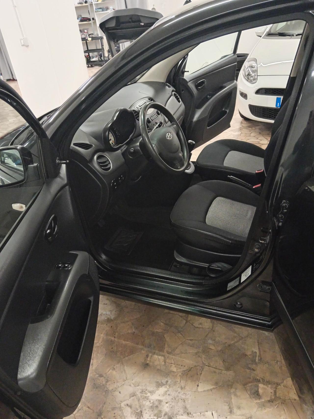 Hyundai i10 1.1 12V BlueDrive GPL Active