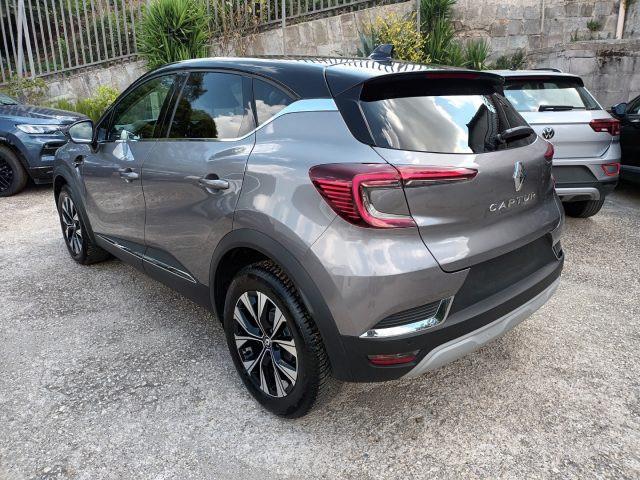 RENAULT Captur 1000 TCE TECHNO 90CV NAVI CARPLAY CAM"17 ITALIA