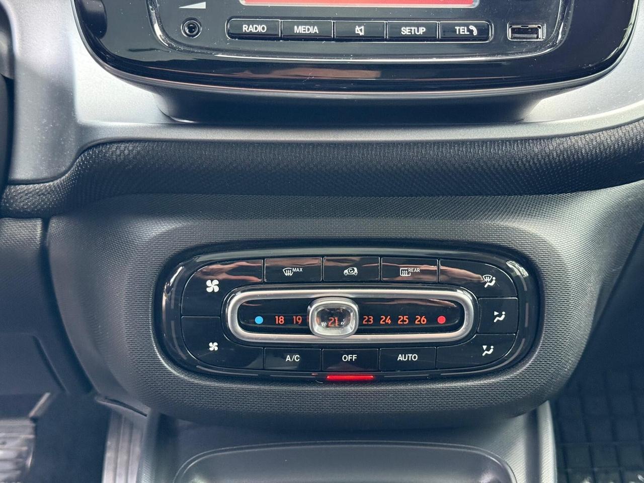 Smart ForTwo 1.0 71cv Coupe Clima cambio Auto Full led tetto panoramico