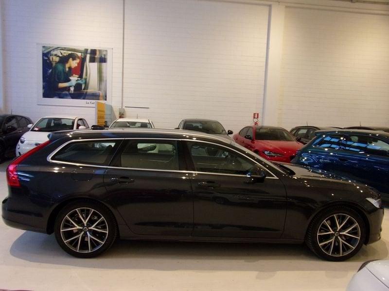 Volvo V90 D5 AWD Geartronic Momentum