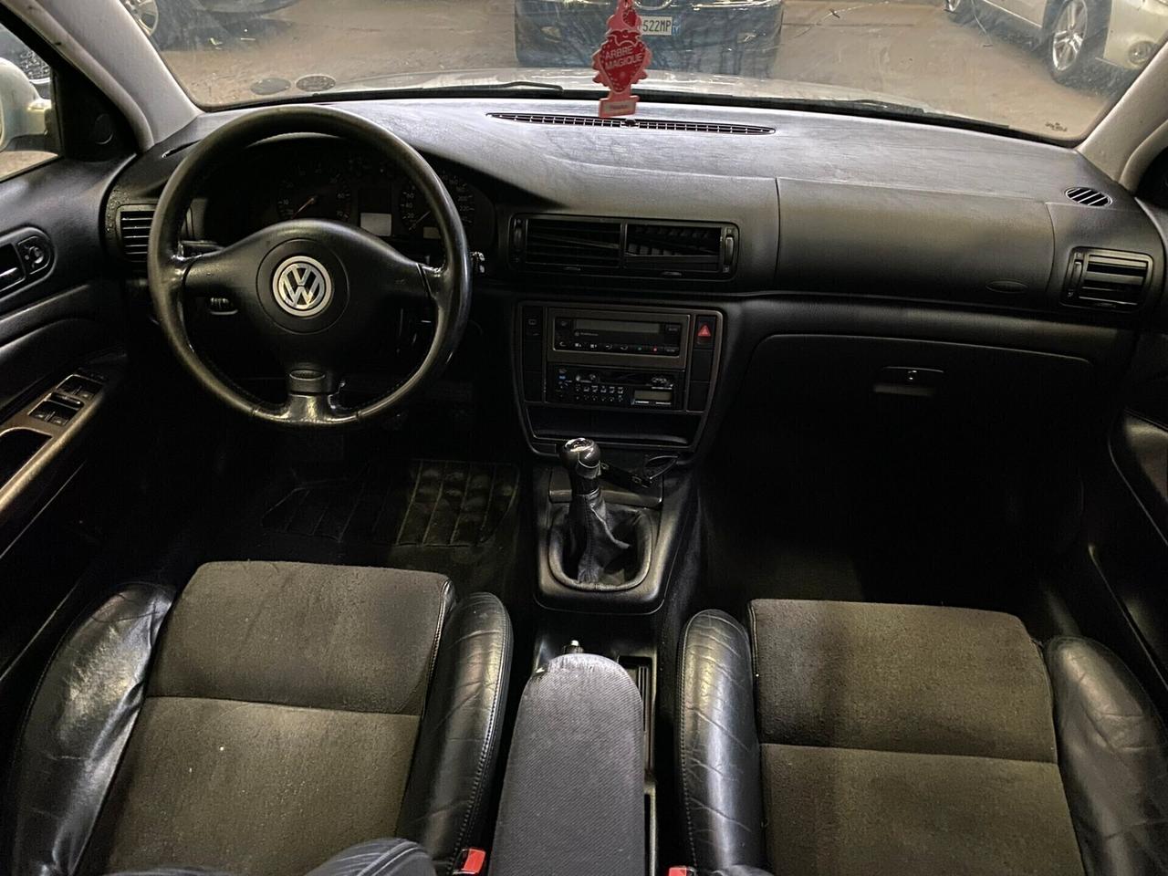 Volkswagen Passat 1.8 T 20V cat Trendline-2002