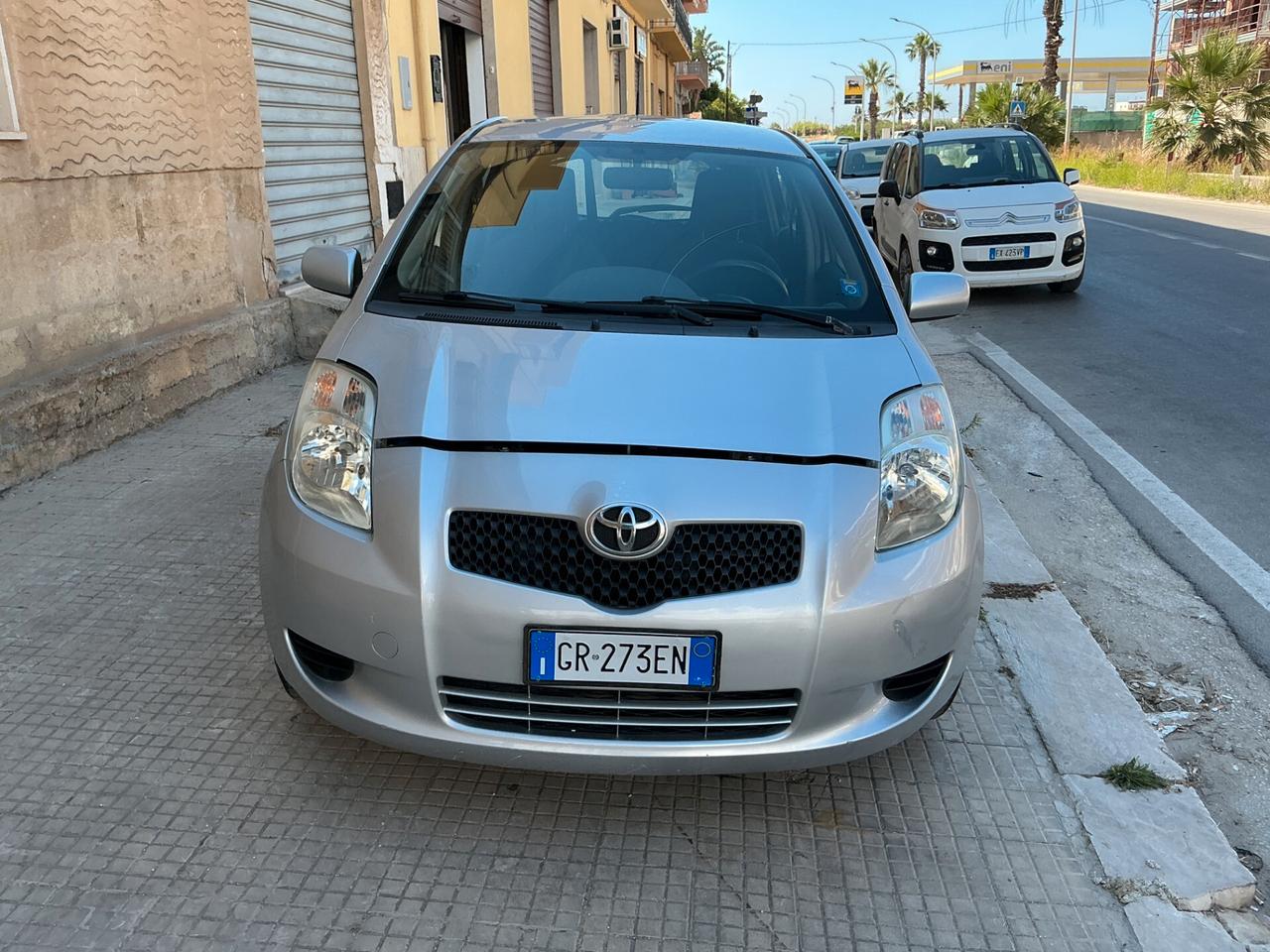 Toyota Yaris 1.0 5 porte Sol