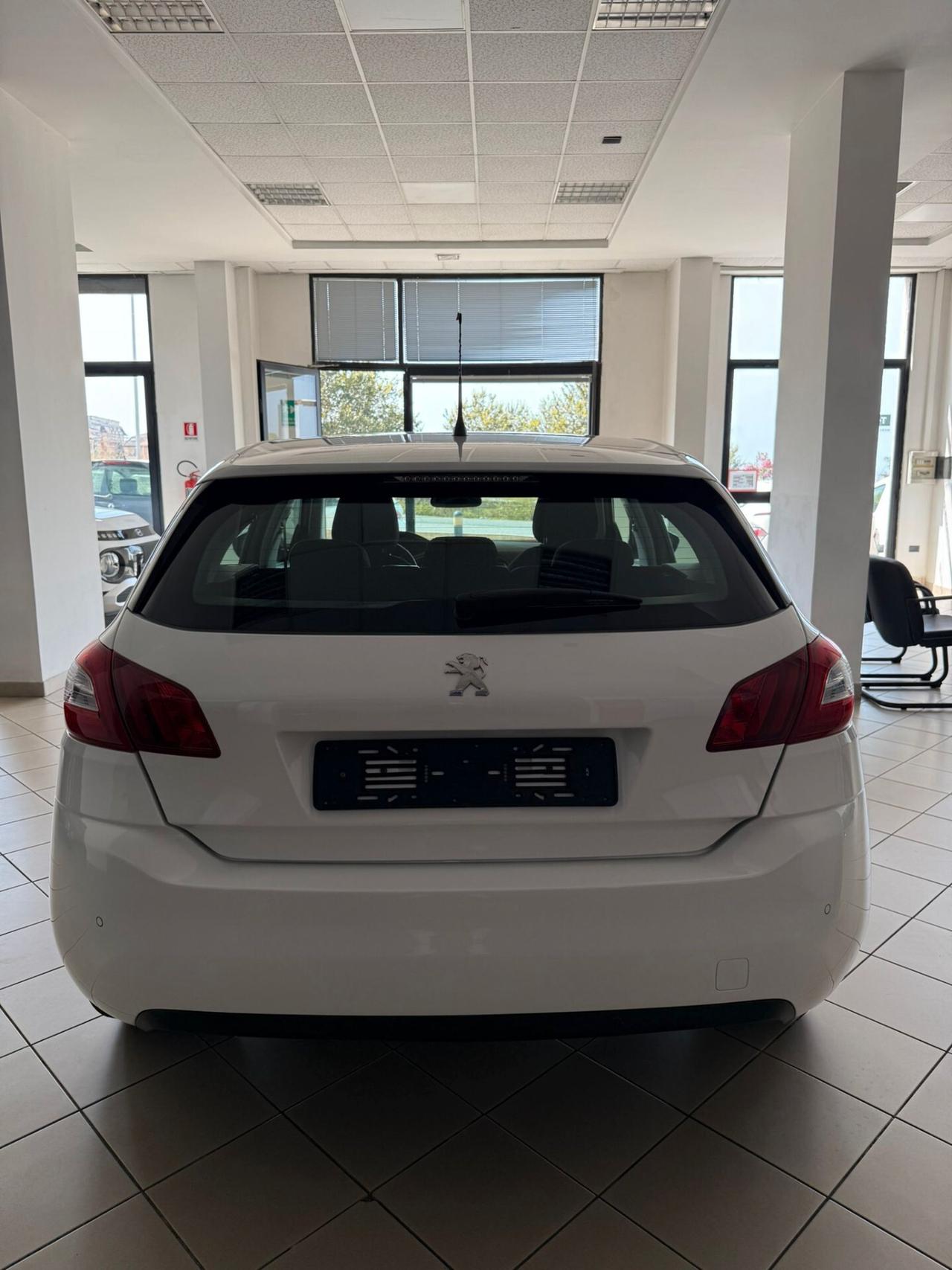 Peugeot 308 BlueHDi 130 S&S Business