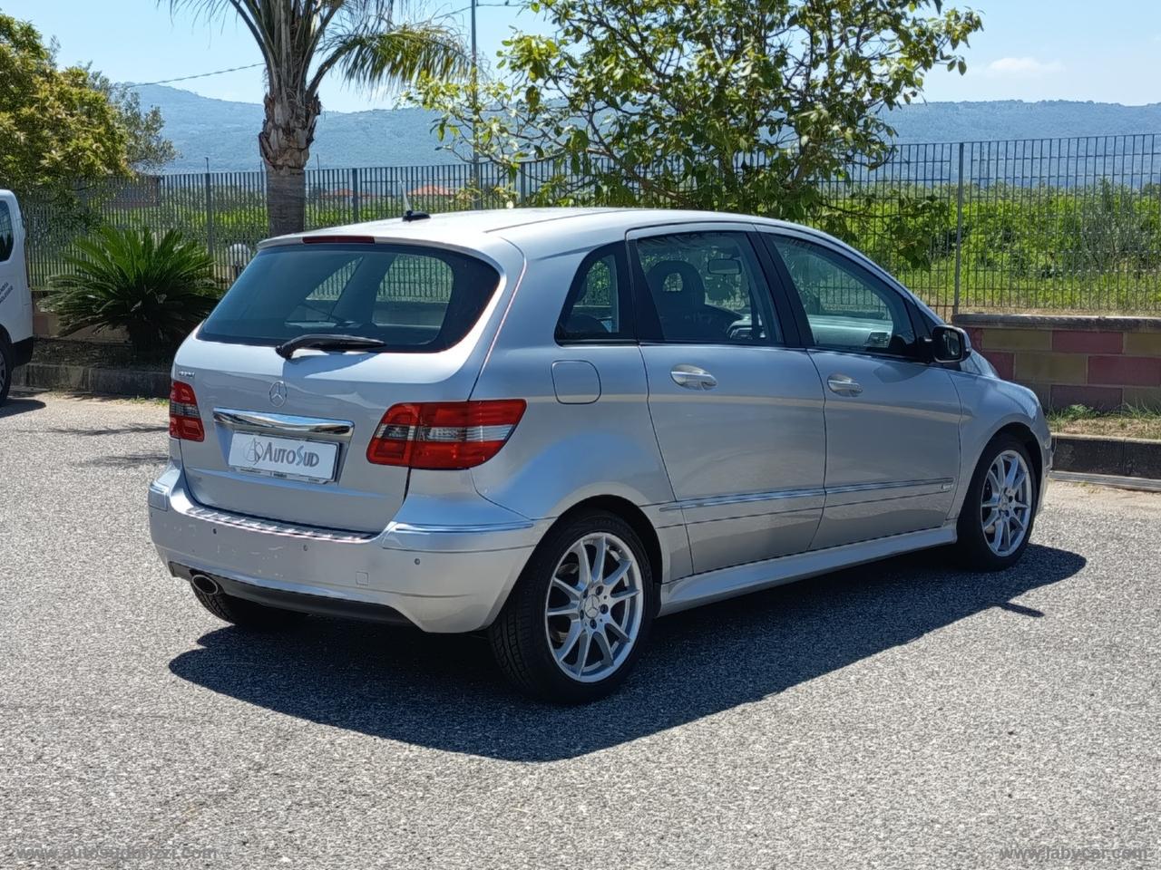 MERCEDES-BENZ B 200 CDI Premium