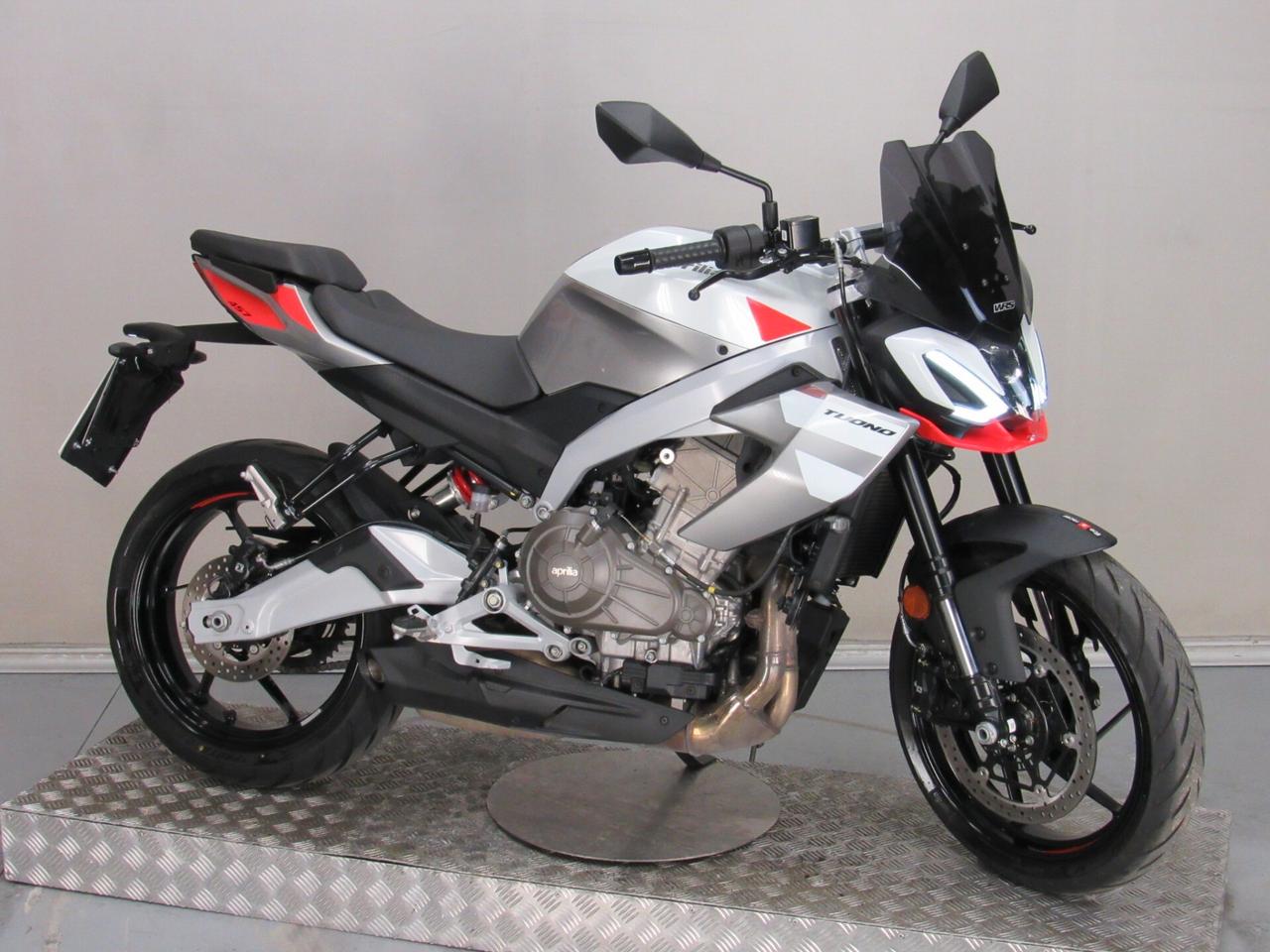 Aprilia Tuono 457 ABS 35 KW PATENTE A2