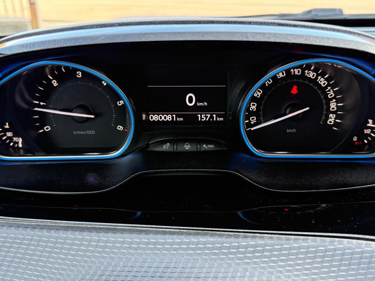 Peugeot 2008 1.6 e-HDi 115 CV Stop&Start Allure