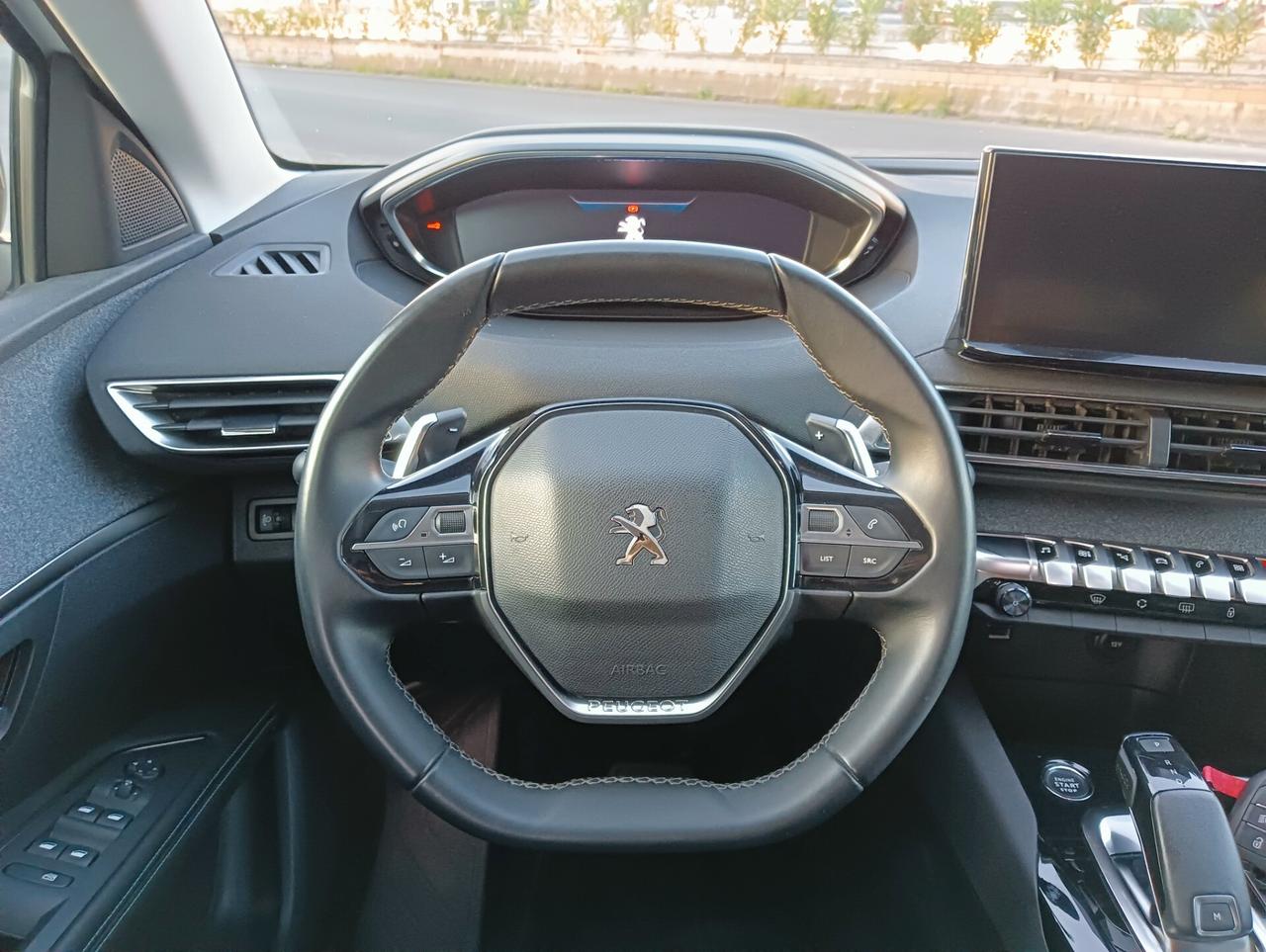 Peugeot 3008 BlueHDi 130Cv Allure