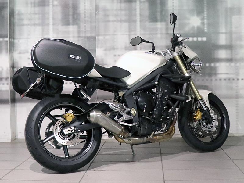 Triumph Street Triple