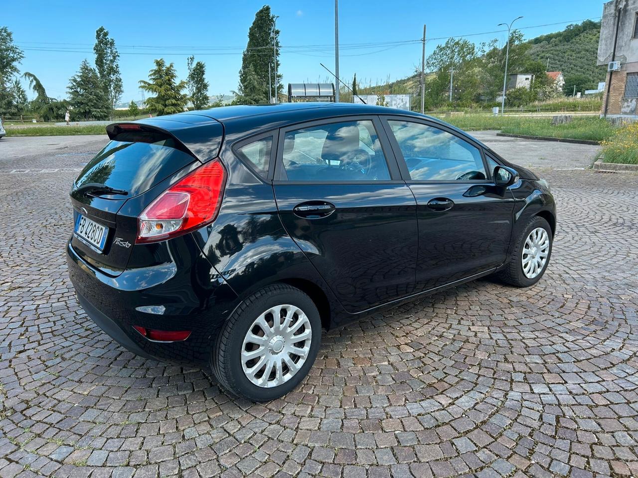 Ford Fiesta 1.5 TDCi 75CV 5 porte Titanium