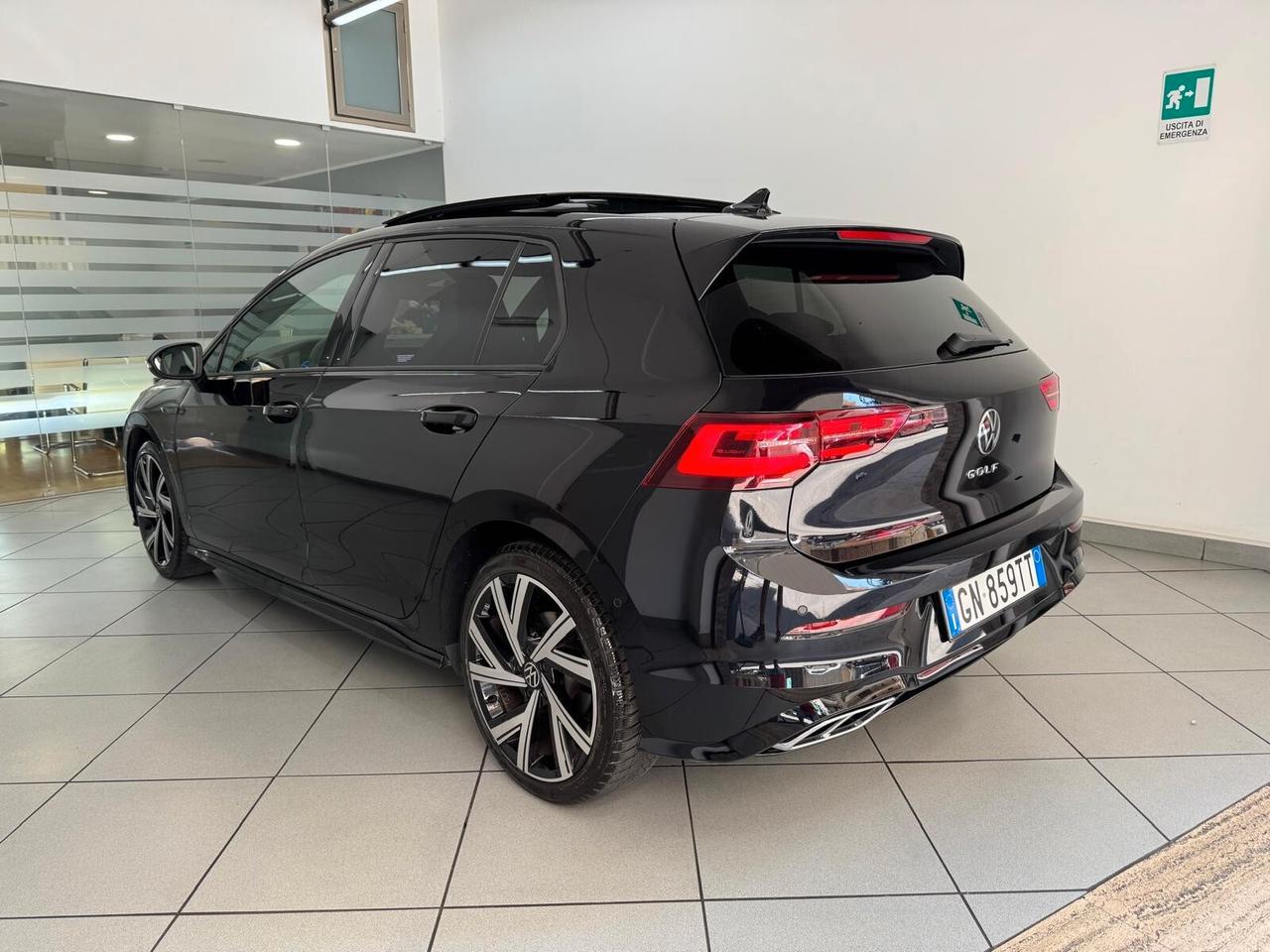 Volkswagen Golf 2.0 TDI 150 CV DSG R-Line 2023 Tetto Apribile