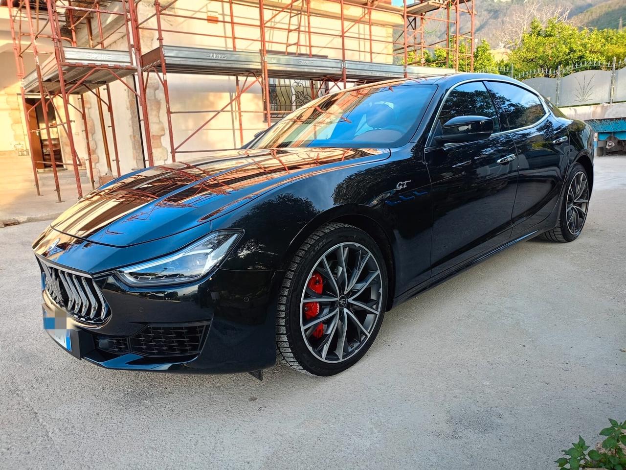 Maserati Ghibli 330 CV MHEV GT