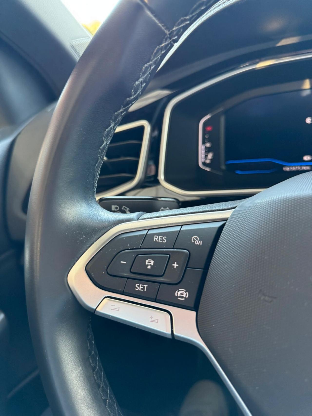 Volkswagen T-Roc 2.0 TDI SCR R-Line