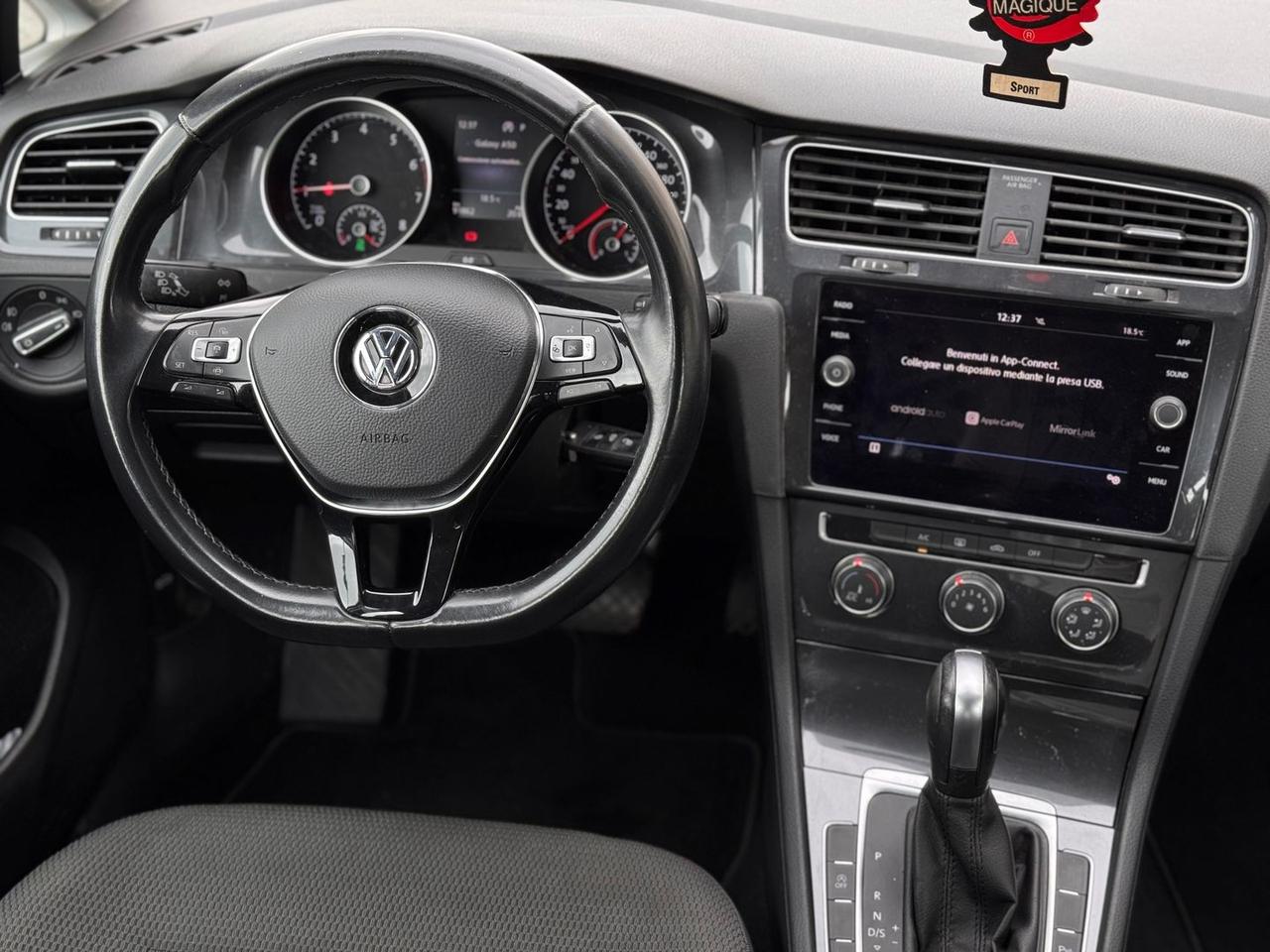 Volkswagen Golf Business 1.5 TGI BlueMotion #10732