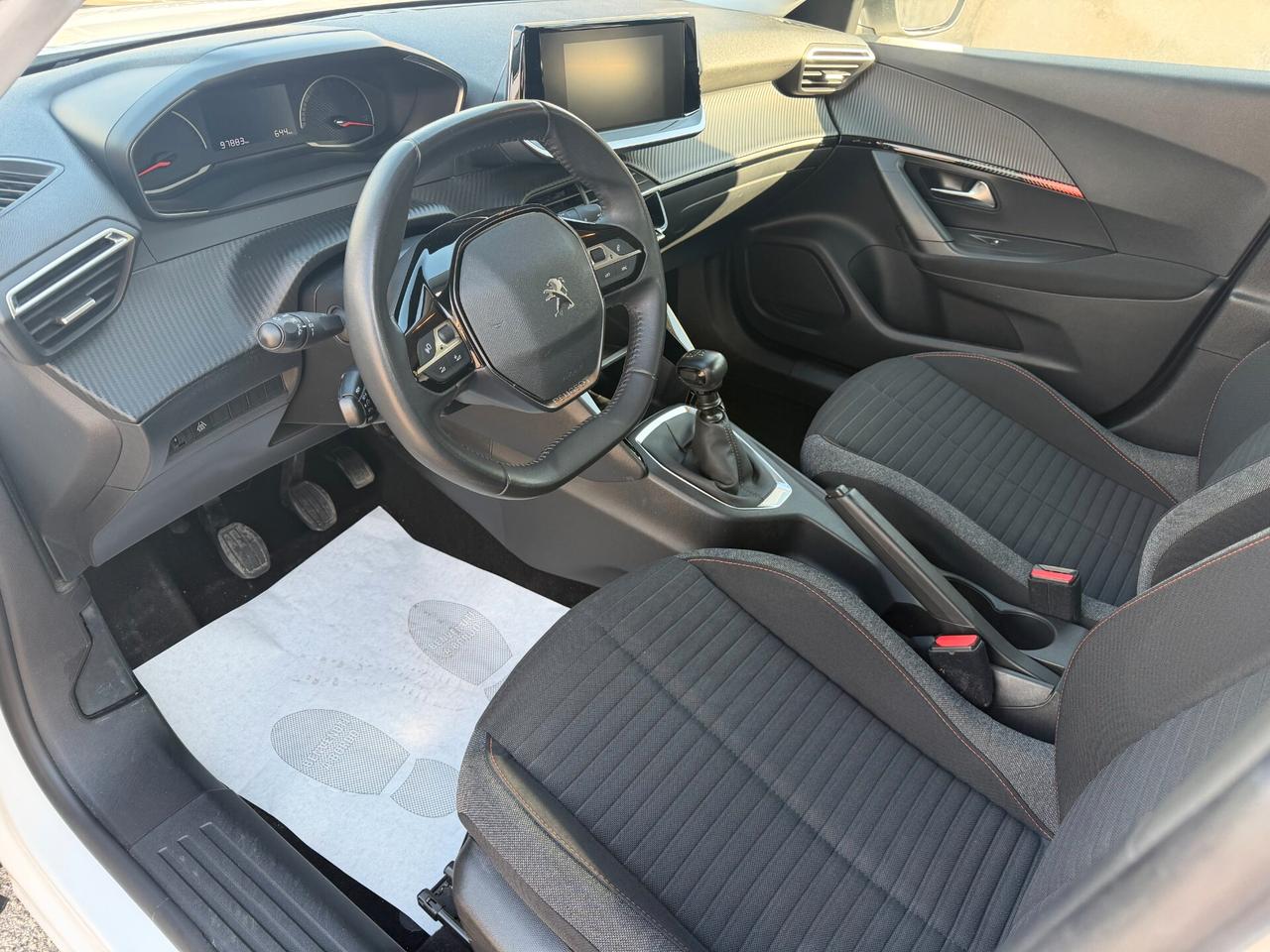 Peugeot 2008 diesel 115 cv