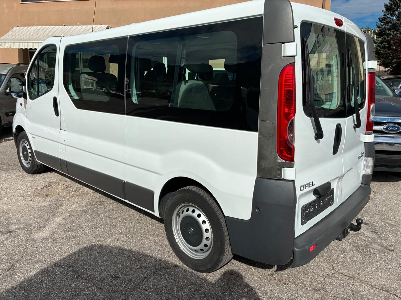 OPEL VIVARO 9POSTI 2.0 DCI PASSO LUNGO - GANCIO TRAINO