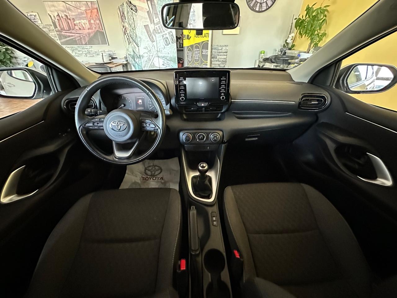 Toyota Yaris 1.0benz. 51.000km