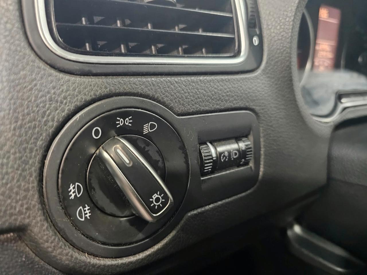 NUOVA VOLKSWAGEN POLO 1.2 TDI 75CV CONFORT LINE 5 PORTE