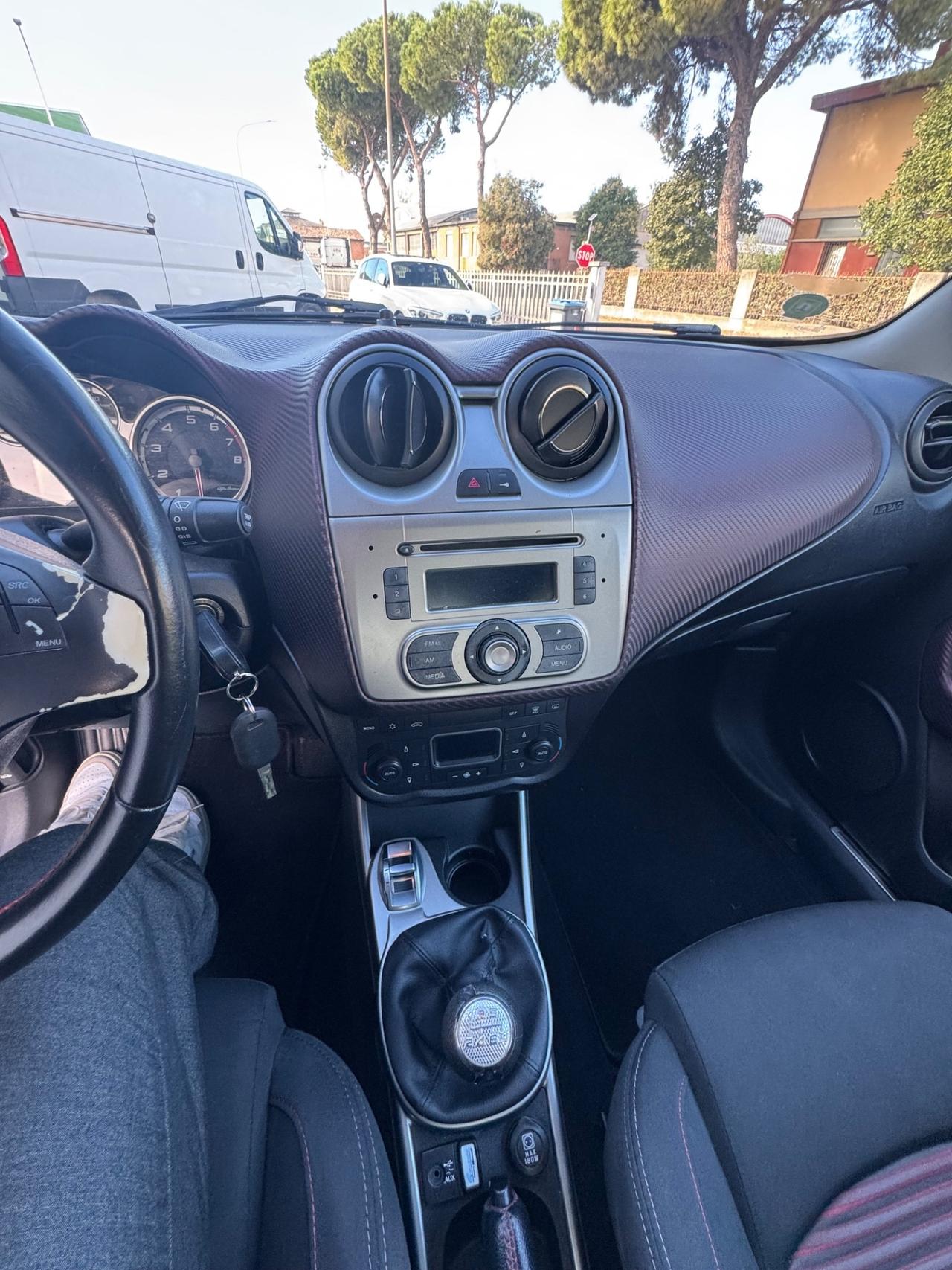 Alfa Romeo MiTo 1.4 105 CV M.air S&S Distinctive Sport Pack