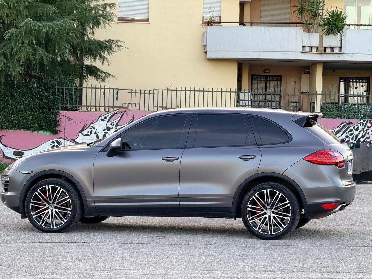 Porsche Cayenne 3.0 Diesel perfetta