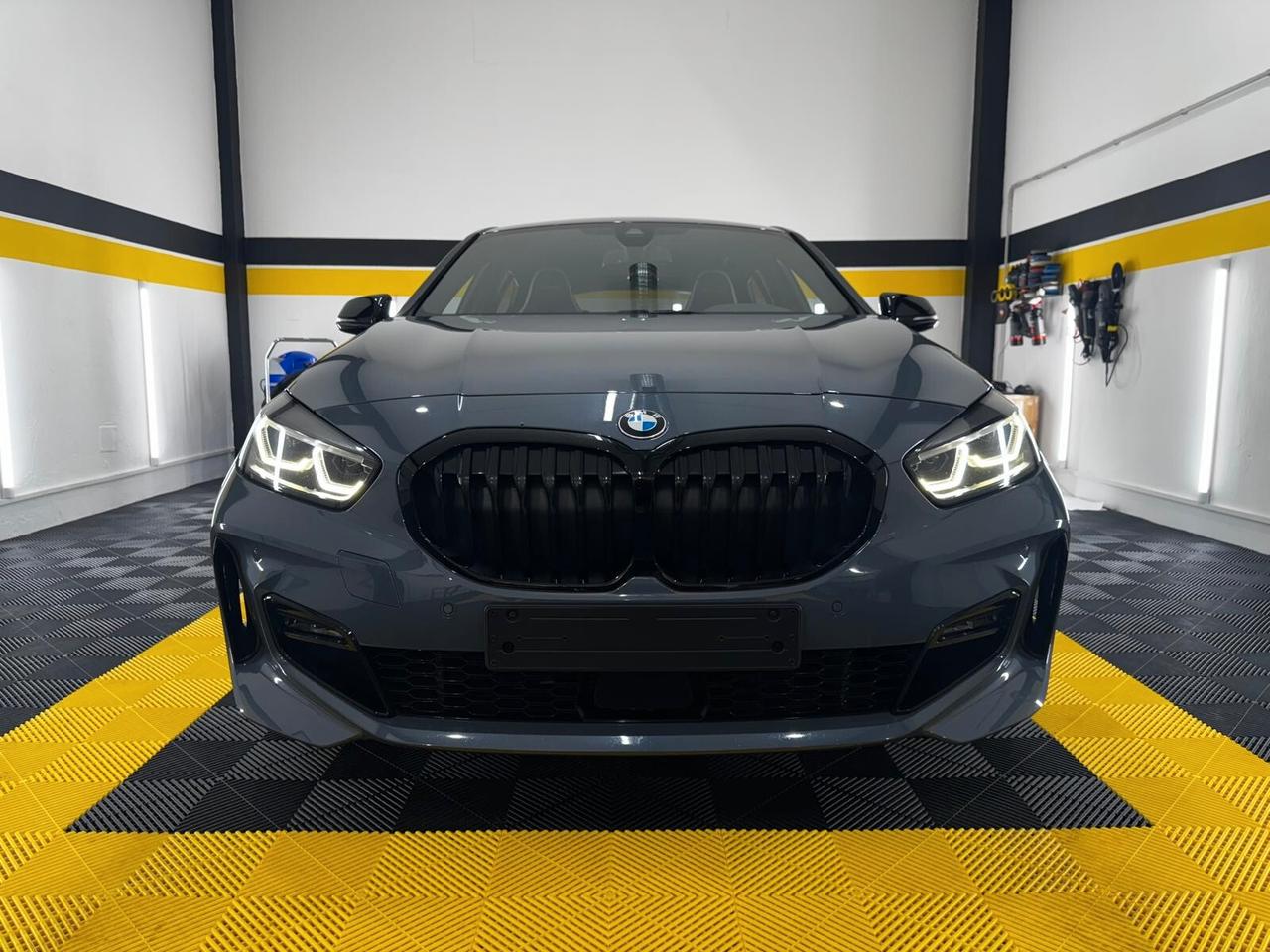 Bmw 118 118d 5p. Msport