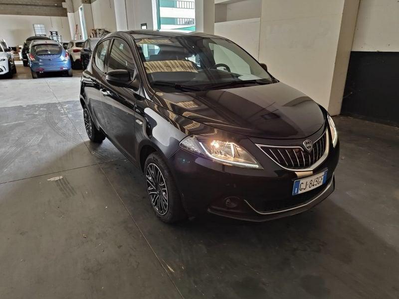 Lancia Ypsilon 1.0 FireFly 5 porte S&S Hybrid Gold