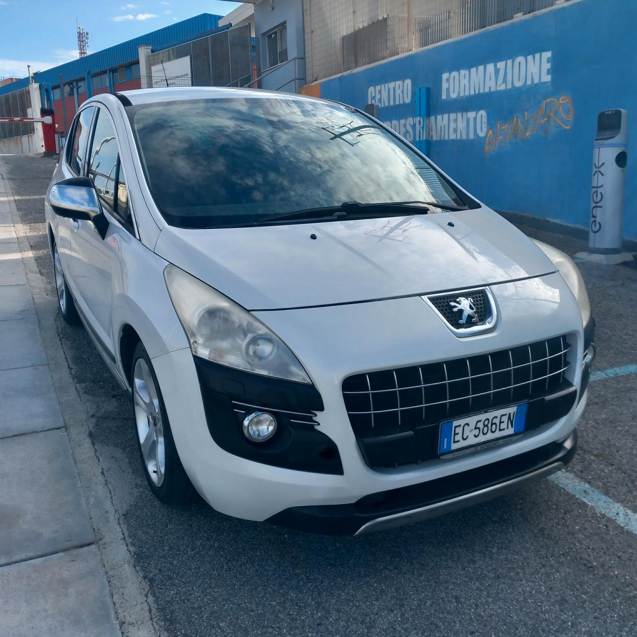 Peugeot 3008 2.0 HDi 110CV Business