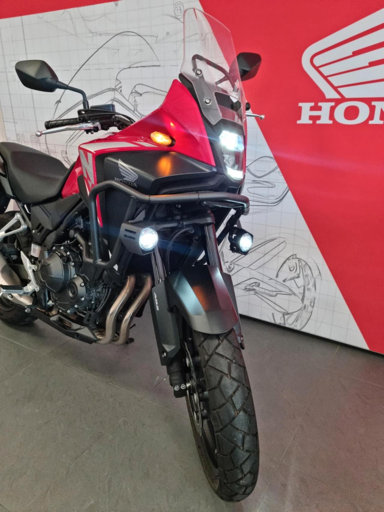 Honda NX 500 - 2025 - 5801 KM