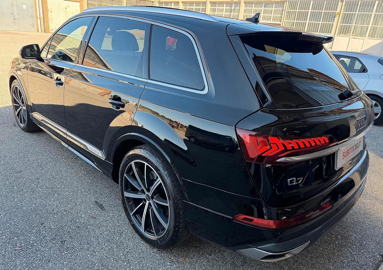 Audi Q7 45 TDI quattro tiptronic Sport Plus S-LINE EDITION 7 POSTI TETTO APRIBILE E FARI MATRIX
