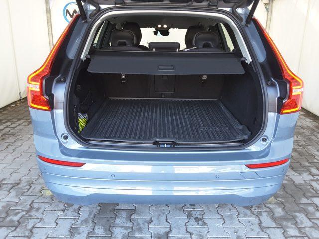 VOLVO XC60 B4 (d) AWD automatico Core *IVA ESPOSTA*