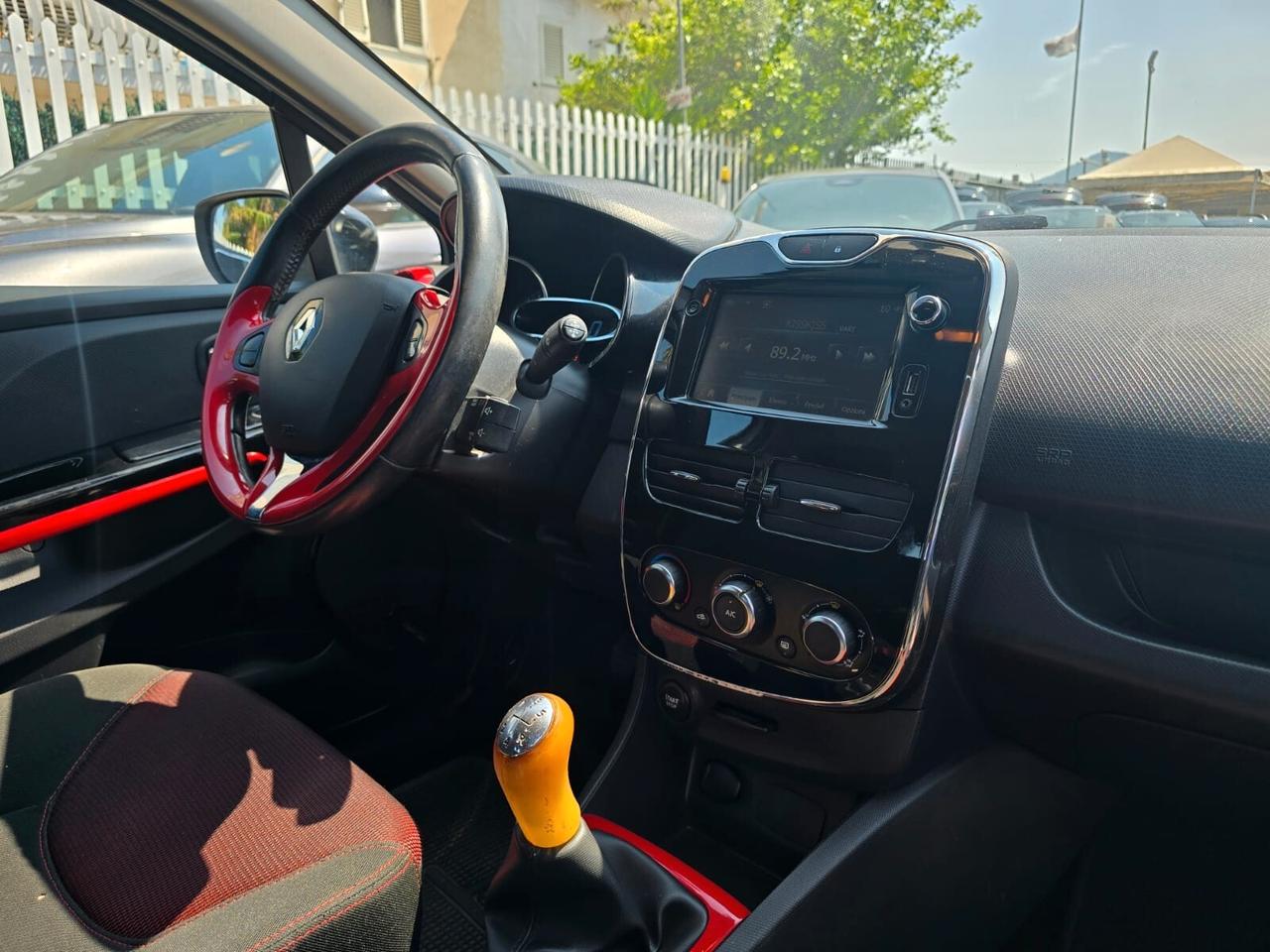 RENAULT CLIO 1.1 BENZINA 73CV SPORT NEOPATENTATI
