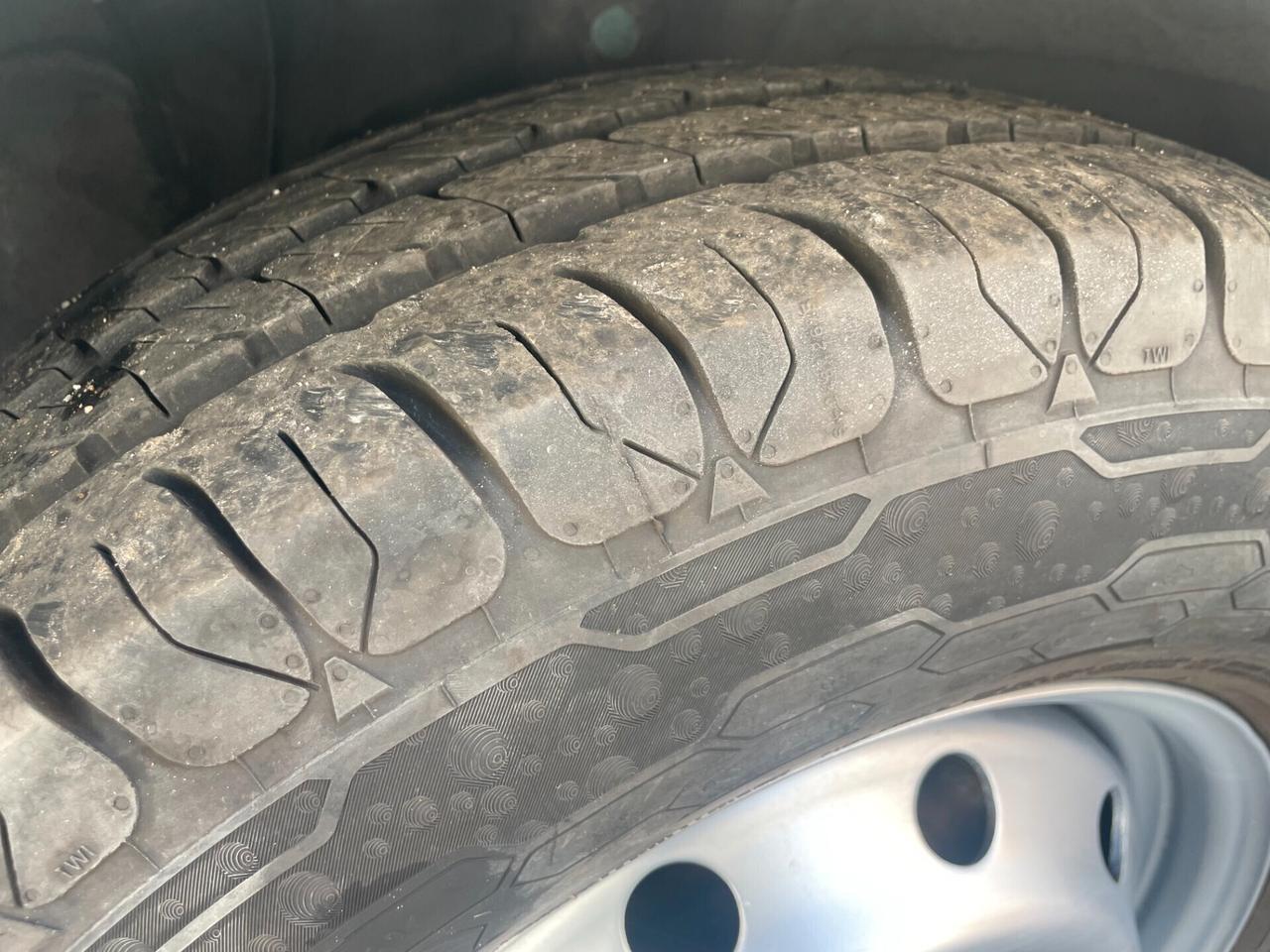 Laika ducato 2.8 DTI 122cv 5 posti letto