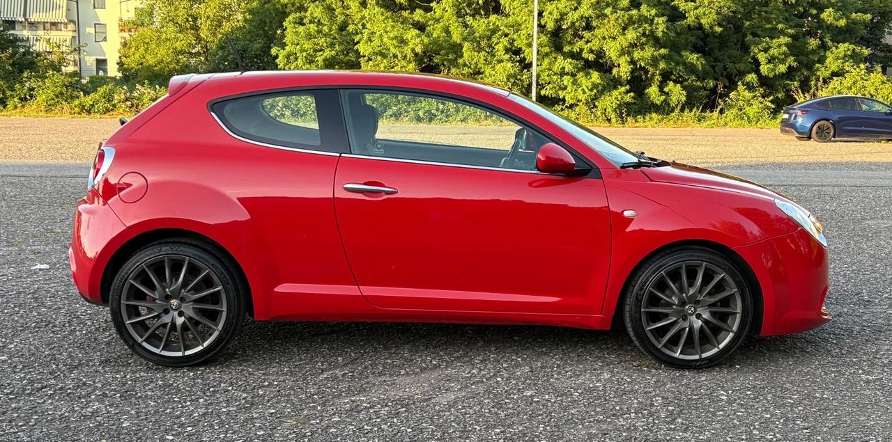 Alfa Romeo MiTo 1.6 JTDm Distinctive Sport Pack