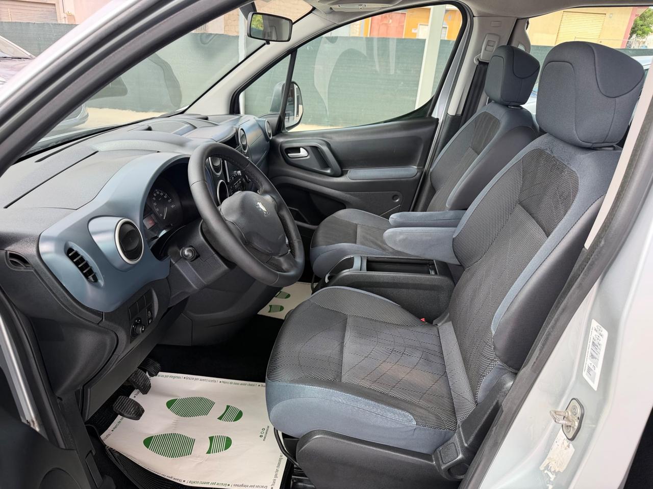 Peugeot Partner Tepee 1.6 HDi 92CV Outdoor