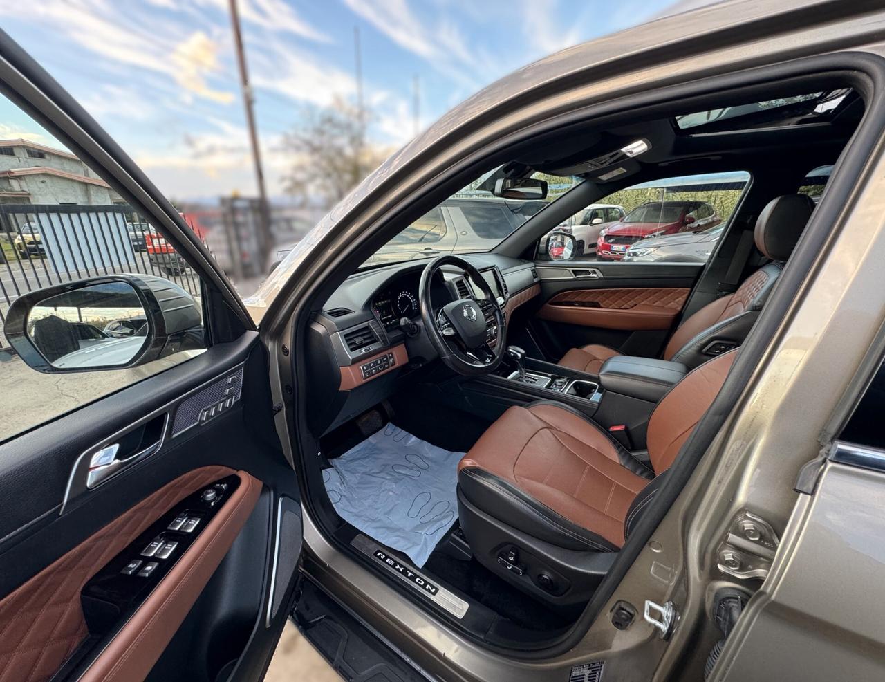 Ssangyong REXTON 2.2 4WD Icon aut.