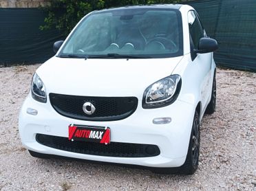 Smart ForTwo 70 1.0 black passion