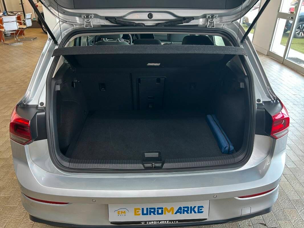 Volkswagen Golf 2.0 tdi Life 150cv dsg