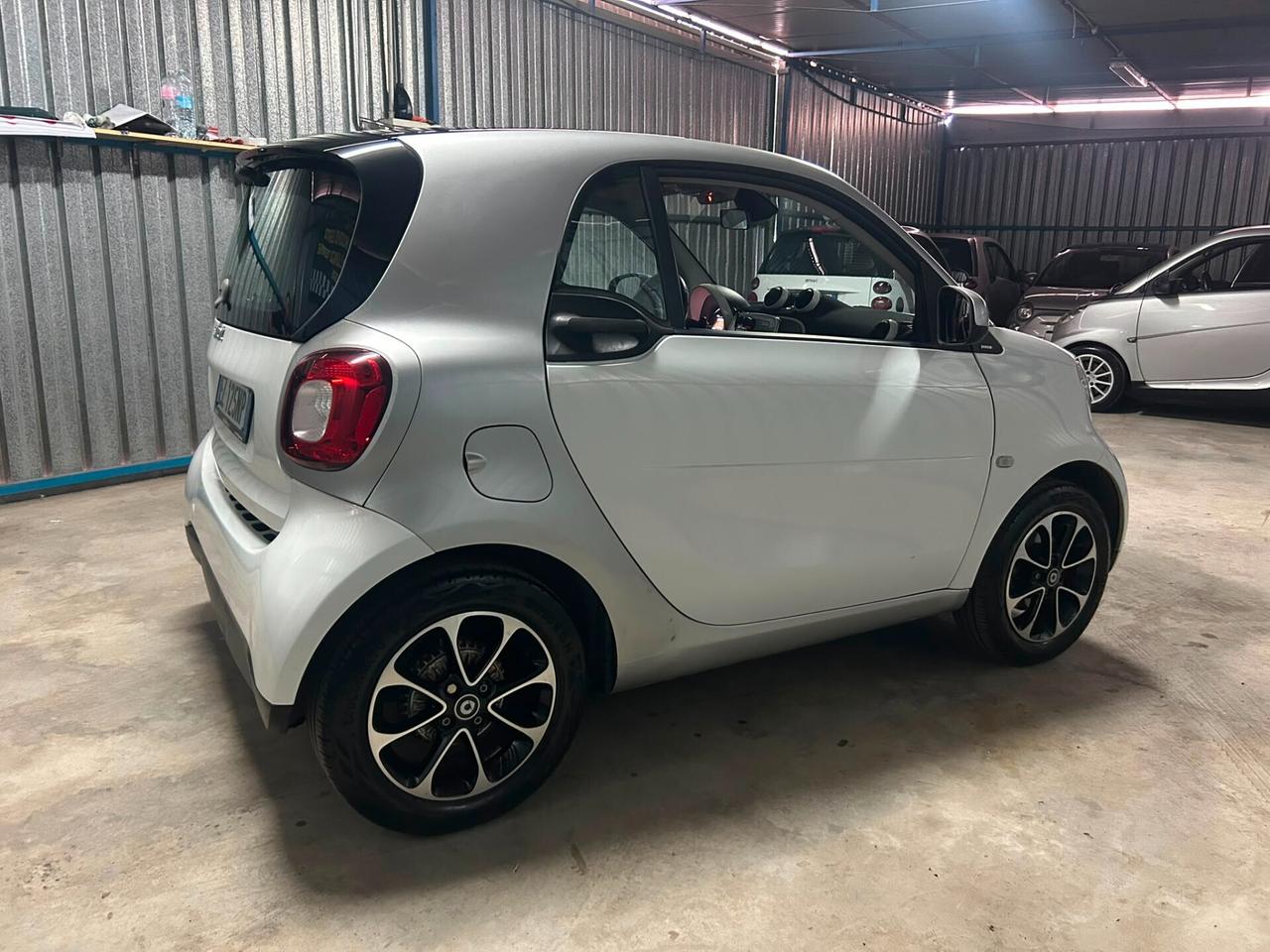 SMART FORTWO KM NEOPATENTATI
